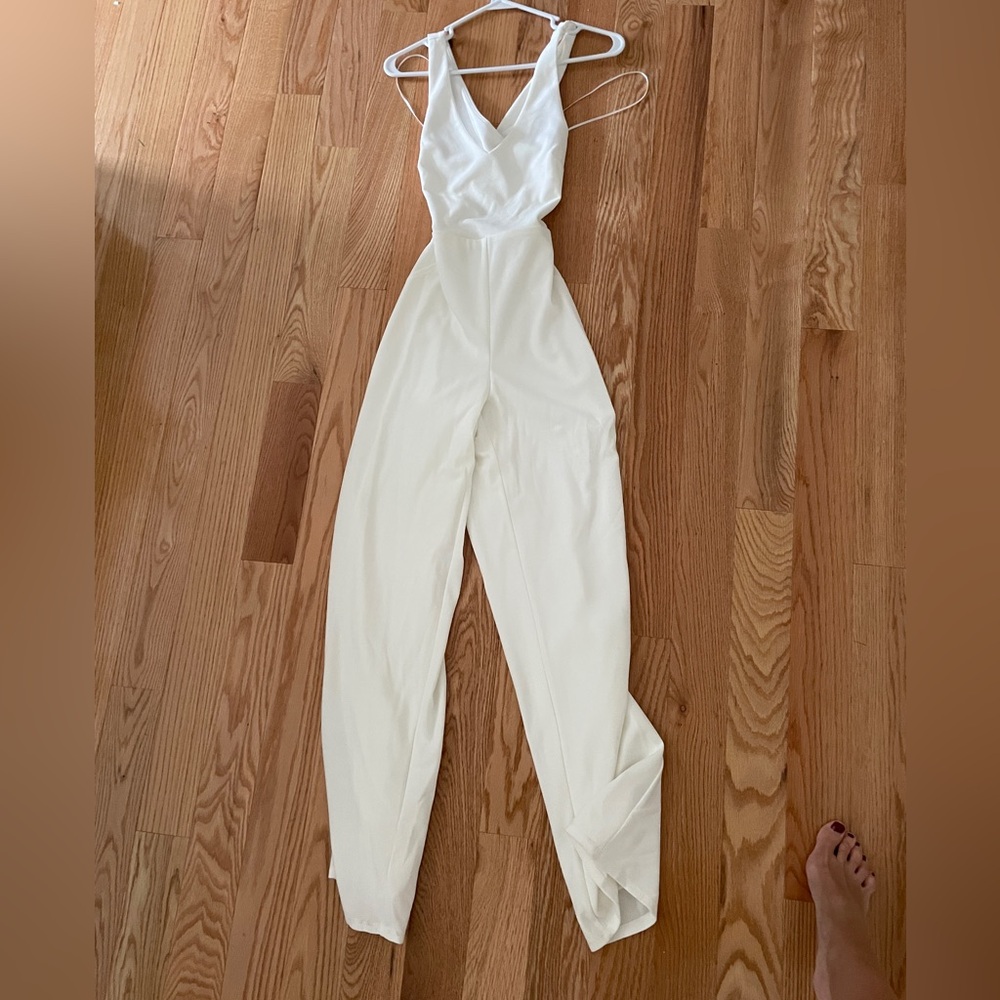 Crystal sky White V-Neck Wide-Leg Jumpsuit Xs